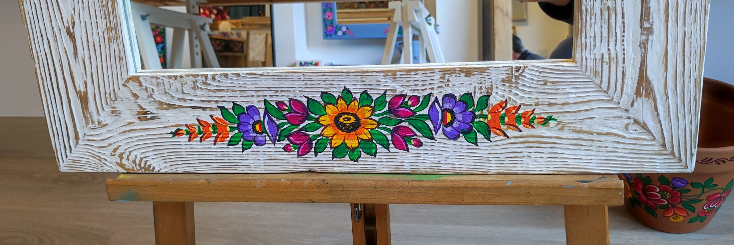 Lustro w ramie z recyklingu